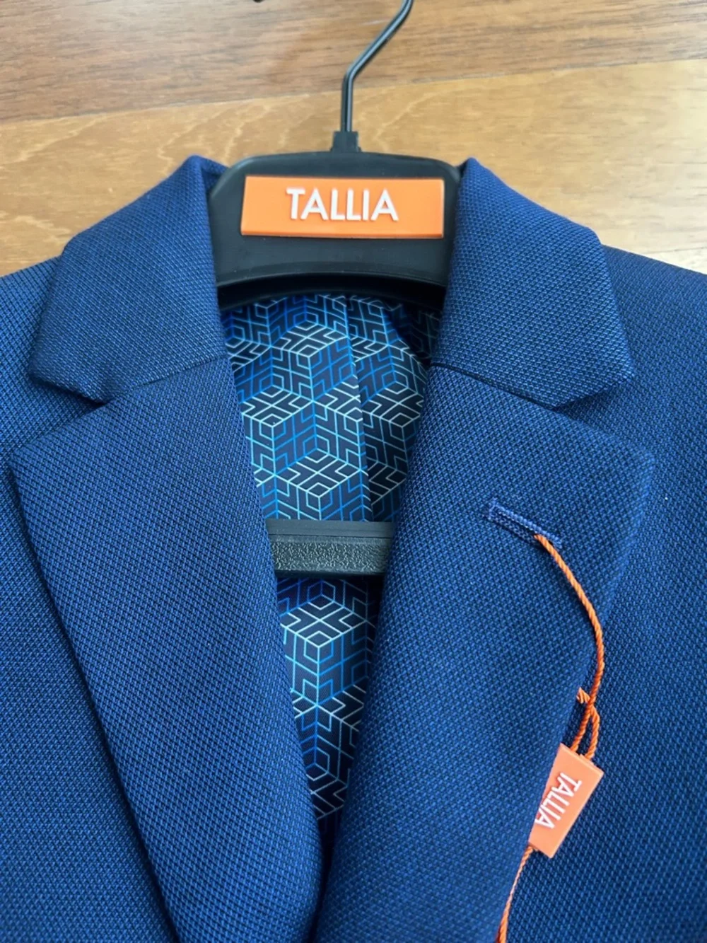NWT Tallia boy's 2 pc suit - Picture 5 of 12